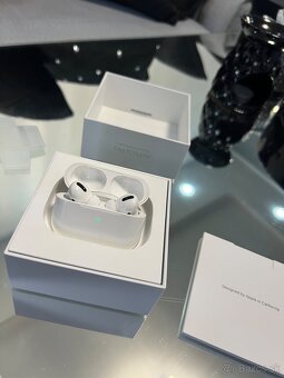 Apple airpods pro - 3