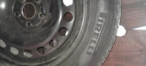 Zimne 215x65R17 Pirelli. - 3