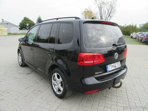 Volkswagen Touran 2.0 TDI Highline DSG - 3