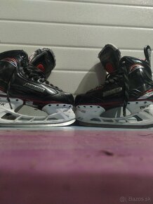 Predám korčule Bauer Vapor X500 SR - 3