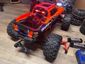 Traxxas X-Maxx 8S 1:5s 2x lipo, nabíječem, LED světly a dopl - 3