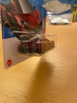 HotWheels McLaren P1 - 3