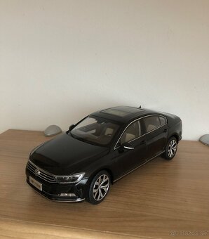 Volkswagen Passat B8 - 1:18 - 3