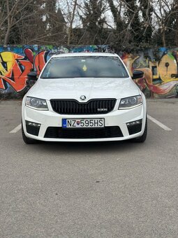 Škoda Octavia Combi 2.0 TDI RS 4x4 - 3