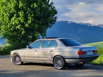 Bmw e32 750iL Alpina look - 3