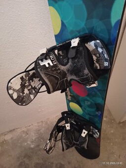 153 cm snowboard BURTON + viazanie Flow - 3