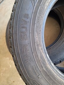 Predam zimne gumy NOKIAN 215/65 r16 - 3