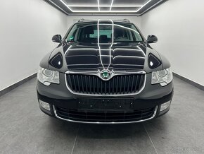 Superb Combi 2,0 TDI CR Elegance 103kW Ťažné Top stav - 3