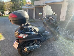 Piaggio mp3 400 - 3