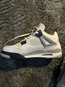 Jordan 4 Midnight Navy - 3