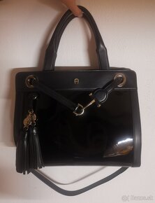 Aigner Female Cavallina Handbag s Embossed Black PC 599,- € - 3