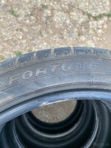 245/40 r19 - 3