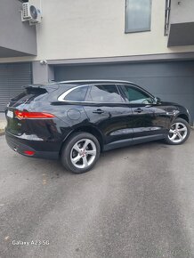 Jaguar F-Pace 2.0D  241k   44 - 3