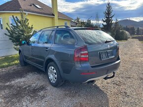 Škoda Octavia Combi Scout 4x4 - 3