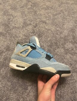 Jordan 4 university blue - 3