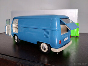 zberateľský model auta VW Transporter T1 1:18  1/18 - 3