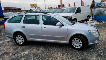 Škoda Octavia Combi 1.6 Tour II - 3