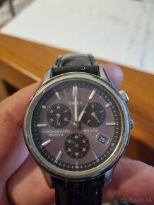 Predám na súciastky Timex Chronograph - 3