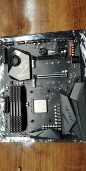 Gigabyte X570 AORUS Elite + 128GB DD$ + chip Ryzen 5800X3D - 3