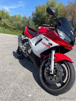 Yamaha YZF R6 2002 - 3