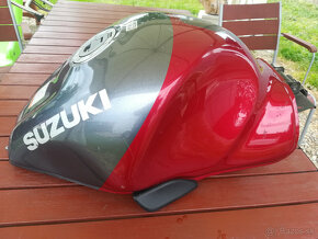 Suzuki GSX 1300 Hayabusa - 3