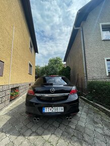 VYMENIM OPEL ASTRA H GTC 1.8 103kw 2008 - 3