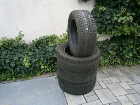 Predám 4x zimné pneu Hankook 225/55 R17 97HXL - 3