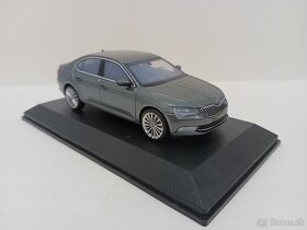 Škoda Superb III, 1:43 - 3