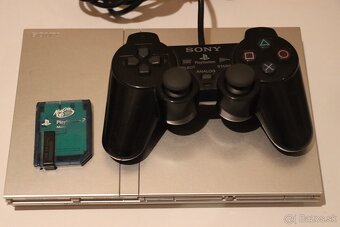 PlayStation 2 Slim Silver – Kompletné príslušenstvo - 3