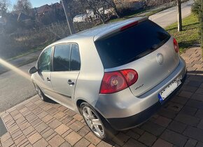 Volkswagen Golf V 1.4 - 3