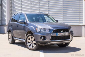 Mitsubishi Outlander 2.2 DI-D automat , 7 miestne - 3