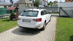 Škoda Superb combi 2.0 TDi Facelift - 3