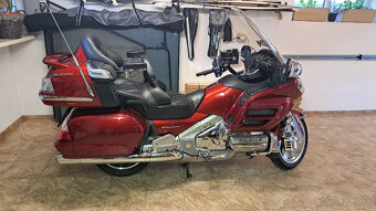 Honda GL1800 Gold Wing - 3