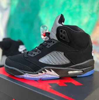 Nike Air Jordan 5 - 3