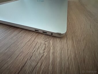 Apple MacBook Pro 15,4" - 3