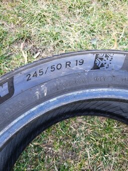 Zimne pneu MICHELIN 245/50 R19 - 3