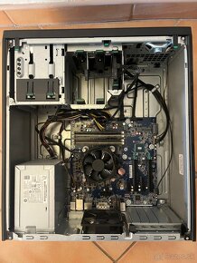 HP z240 Tower Workstation - 3