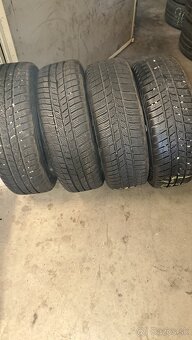 195/60R15 - 3