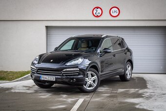 Porsche Cayenne Diesel Platinum Edition, Slovenské, DPH - 3