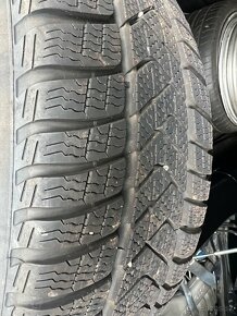 5x112 r17 BMW X1 F48 225/55r17 zimne - 3