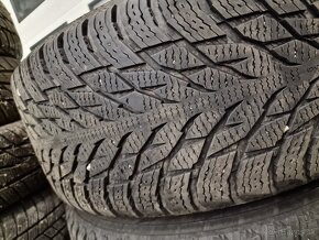 245/55/19 Nokian VW Toareg - 3