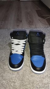 Jordan 1 mid royal blue - 3