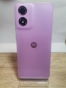 Motorola Moto E14 - 3