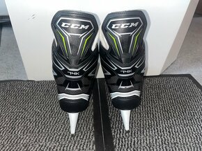 Brusle CCM Ribcor 74k vel. 7.5 / 41.5 - 3