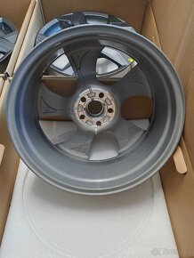 Nove alu Ford MUSTANG MACH-E 7.0" x 18" 5x108 - 3