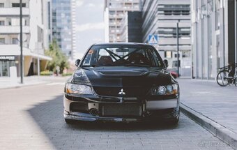 Mitsubishi Lancer Evo IX TOP - 3