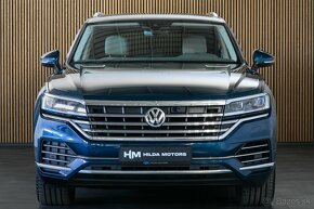 VW Touareg 3.0TDI 210kW 4x4 Elegance Tažné Webasto ACC 55tkm - 3