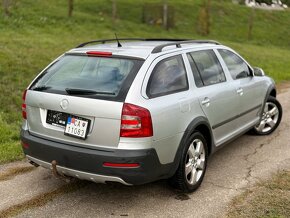 Škoda Octavia 2 Combi Scout 2.0 TDI 103 Kw - 3