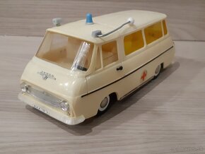 Predam skoda 1203 kdn sanitka - 3