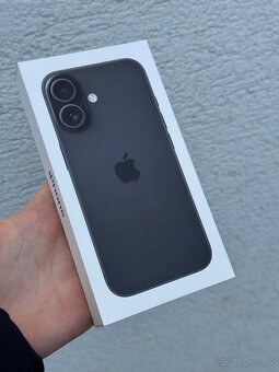 Nový Apple iPhone 16 128GB Black - 3